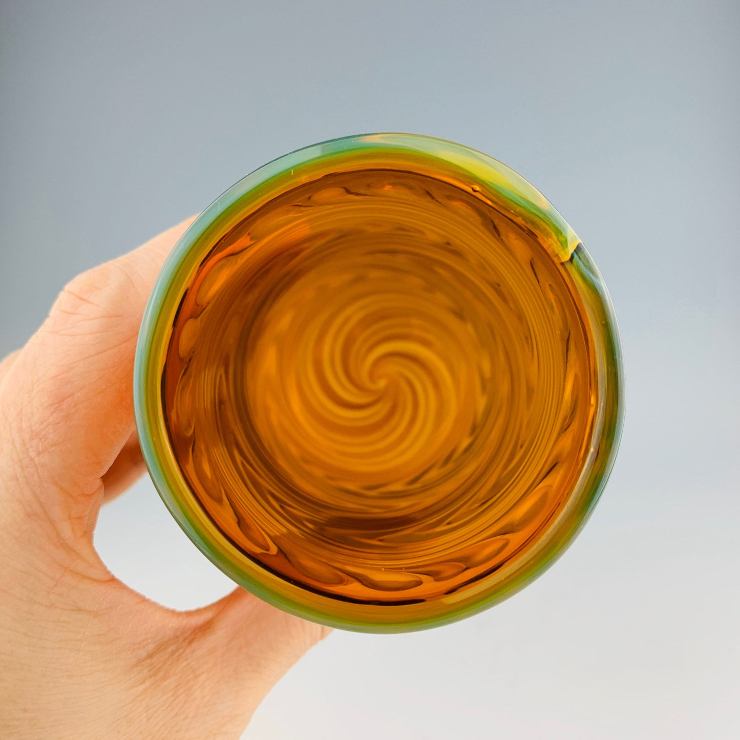 Copa de ámbar y plata