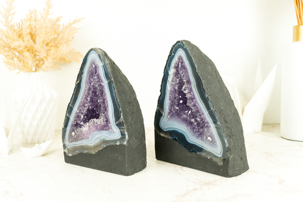 Pair of Book-Matching Blue Lace Agate Geodes with Crystal Amethyst - 11.4 Kg - 25.2 lb