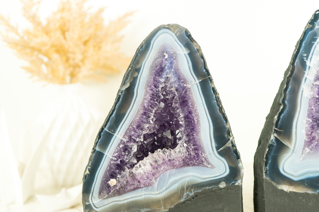 Pair of Book-Matching Blue Lace Agate Geodes with Crystal Amethyst - 11.4 Kg - 25.2 lb