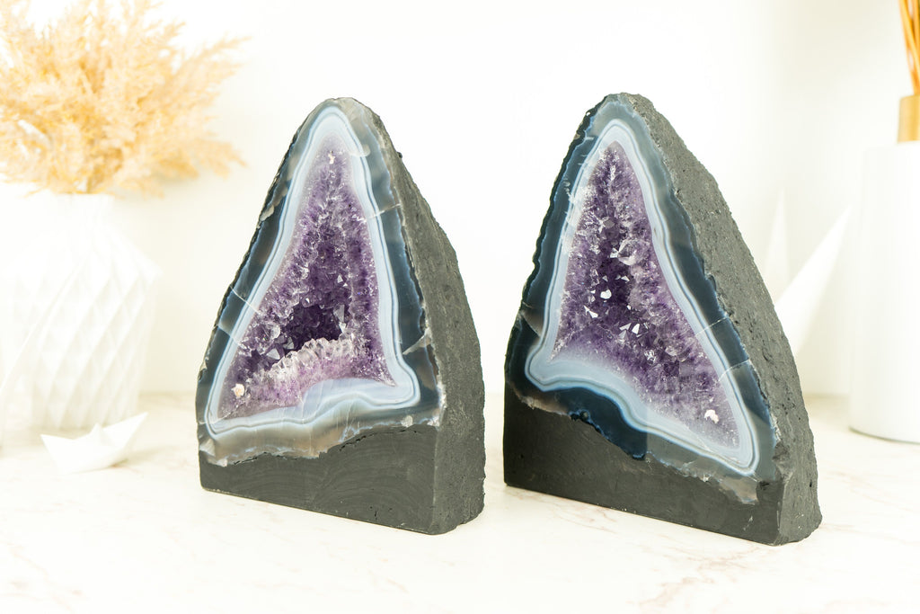 Pair of Book-Matching Blue Lace Agate Geodes with Crystal Amethyst - 11.4 Kg - 25.2 lb