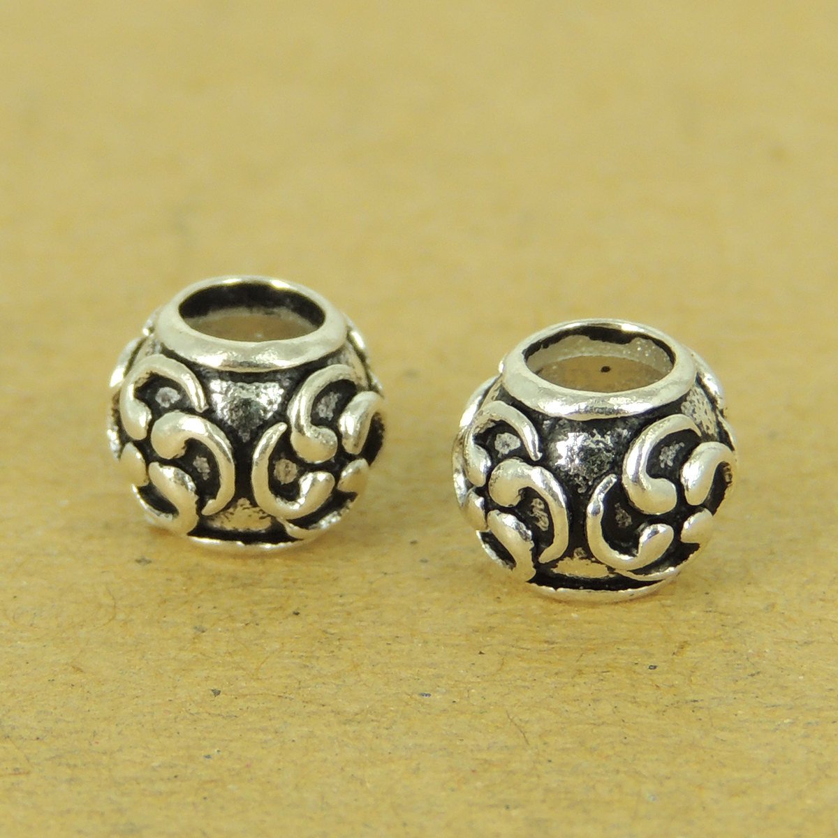 2 Pcs Sterling Silver Barrel Beads Vintage DIY Jewelry Making WSP514X2 Wholesale: See Discount Coupons in Item Details