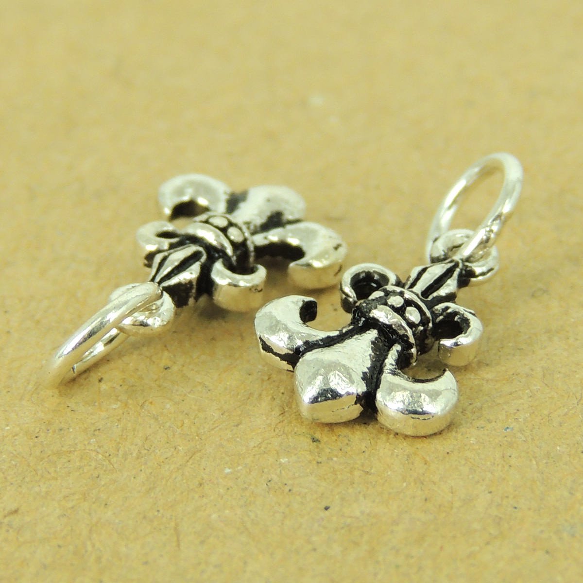 2 Pcs 925 Sterling Silver Small Fleur de Lis Pendants DIY Jewelry Making WSP545X2 Wholesale: See Discount Coupons in Item Details