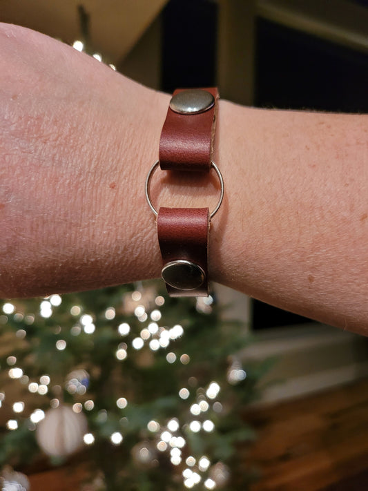 Ring Holder Bracelet! Widow Bracelet in Beautiful Brown Latigo (braided OR unbraided) Leather. Wear a family heirloom or wedding band.