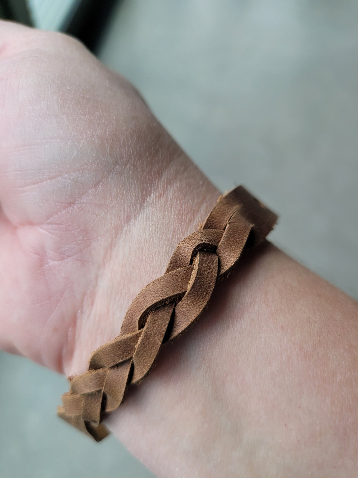 Snap in/out: Ring of Loved One! Classic Brown Leather // Memory Widow Ring Holder Bracelet (athlete, surgeon, weight gain, injury, chef, EMT